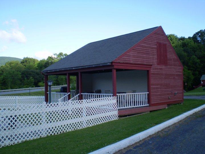 Ladd Brook Inn Pownal エクステリア 写真